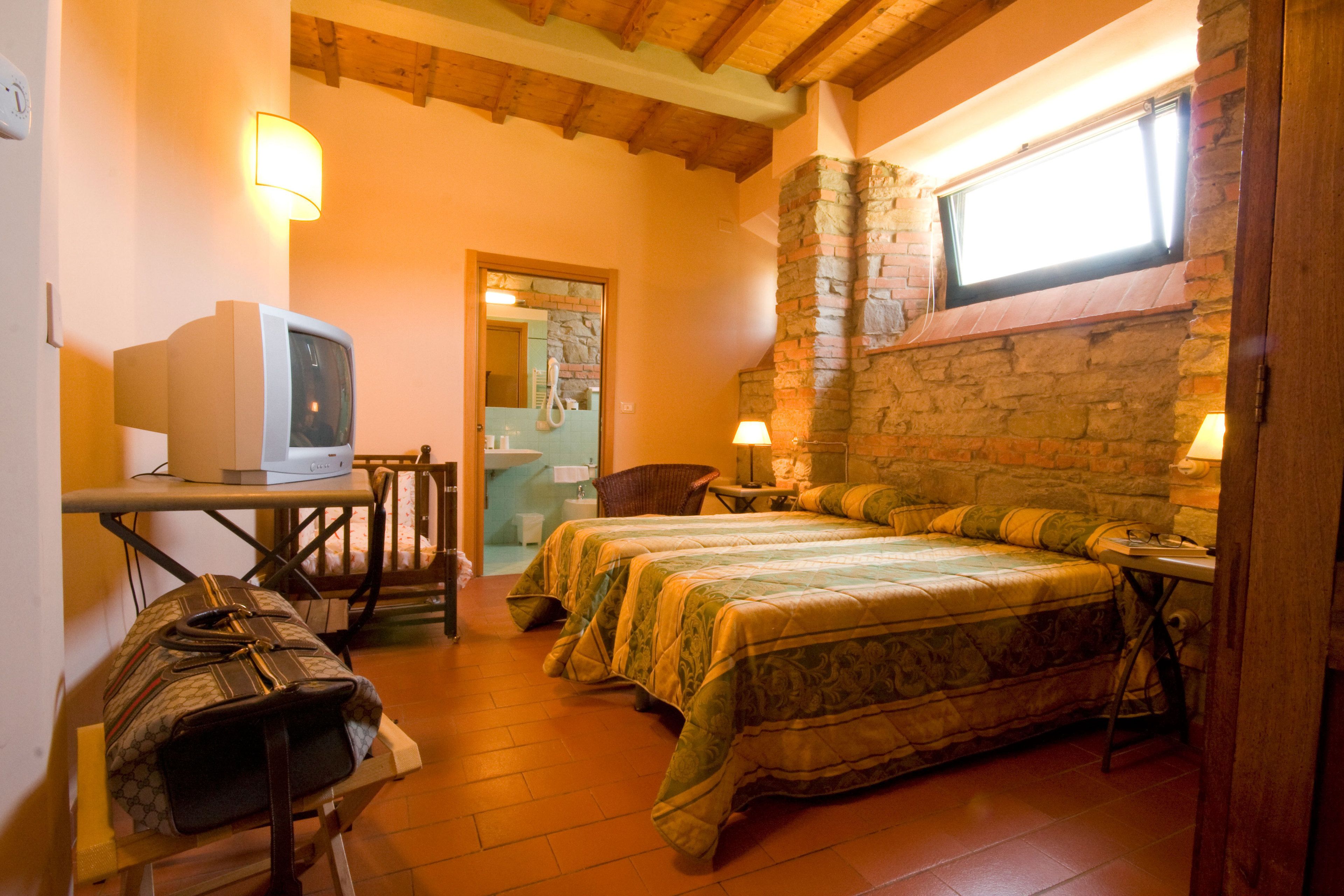 desk, blackout curtains, soundproofing, cots/infant beds