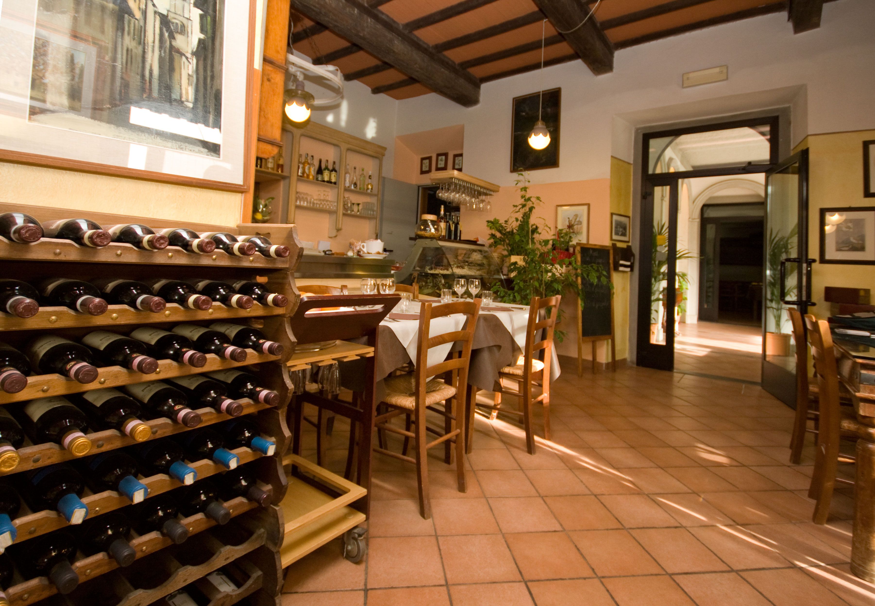 lunch, dinner served; italian cuisine, garden views