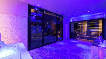 Couples treatment rooms, sauna, steam room, hot springs, Turkish bath