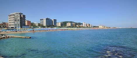 Vista spiaggia/mare