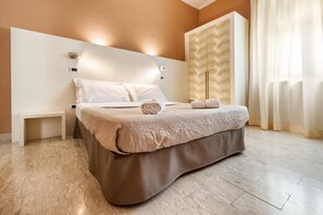 Sábanas italianas Frette, decoración personalizada y muebles diferentes 