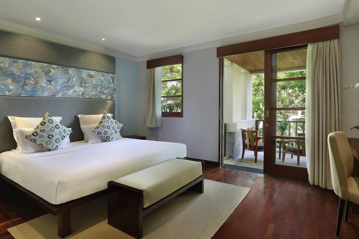 Suite, 2 Bedrooms, Balcony