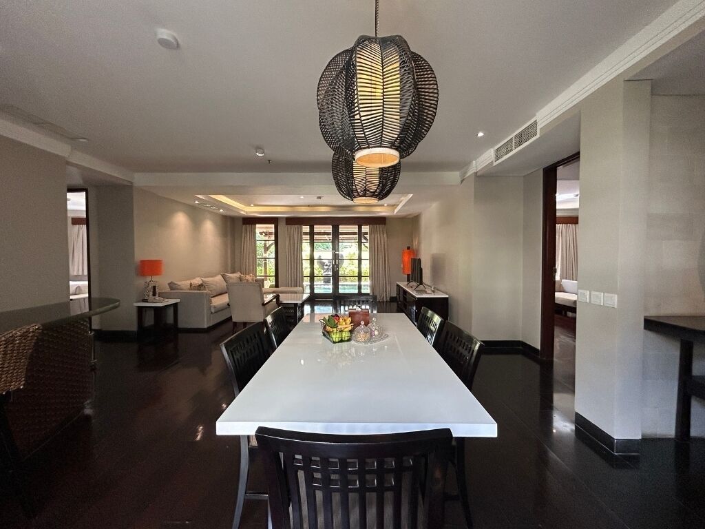 suite, 3 bedrooms, terrace | dining room