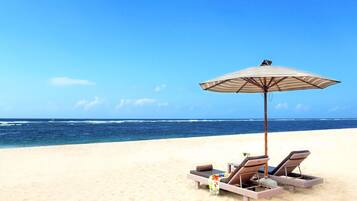 Breakfast, lunch served; local and international cuisine, pool views