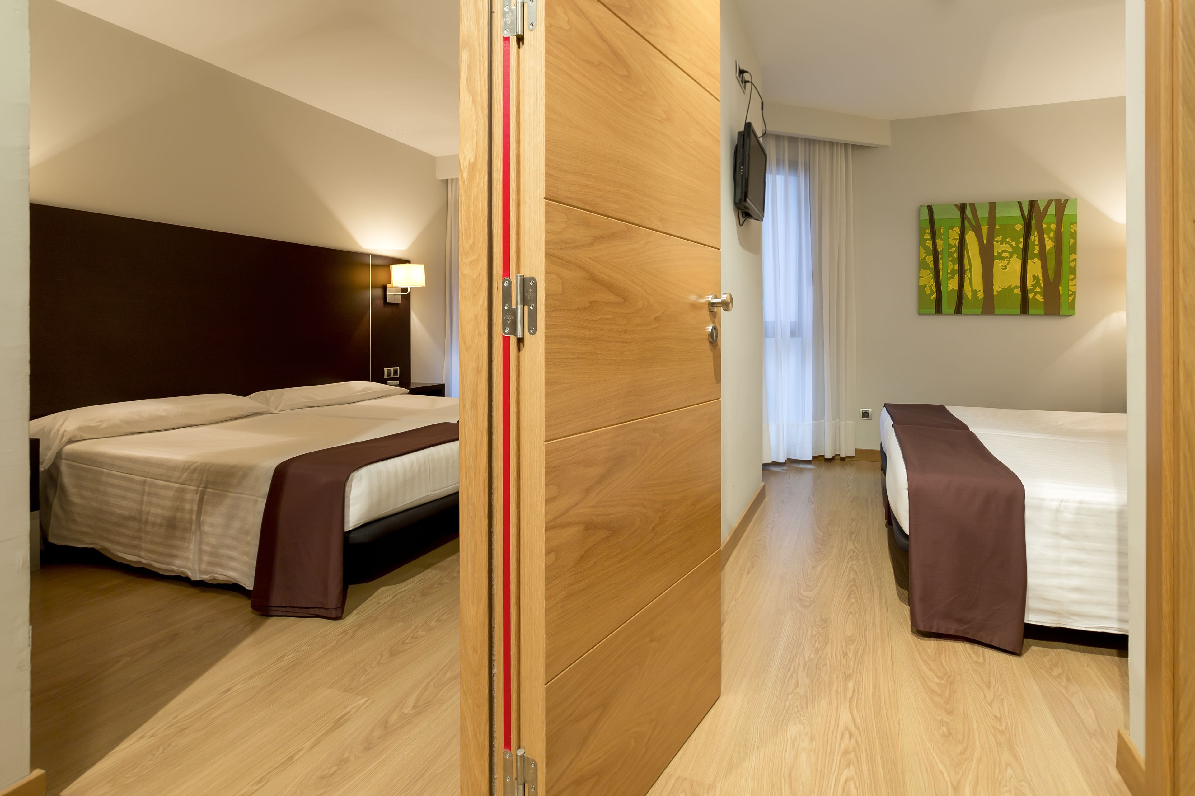 double room | blackout curtains, soundproofing, free cots/infant beds, free wifi