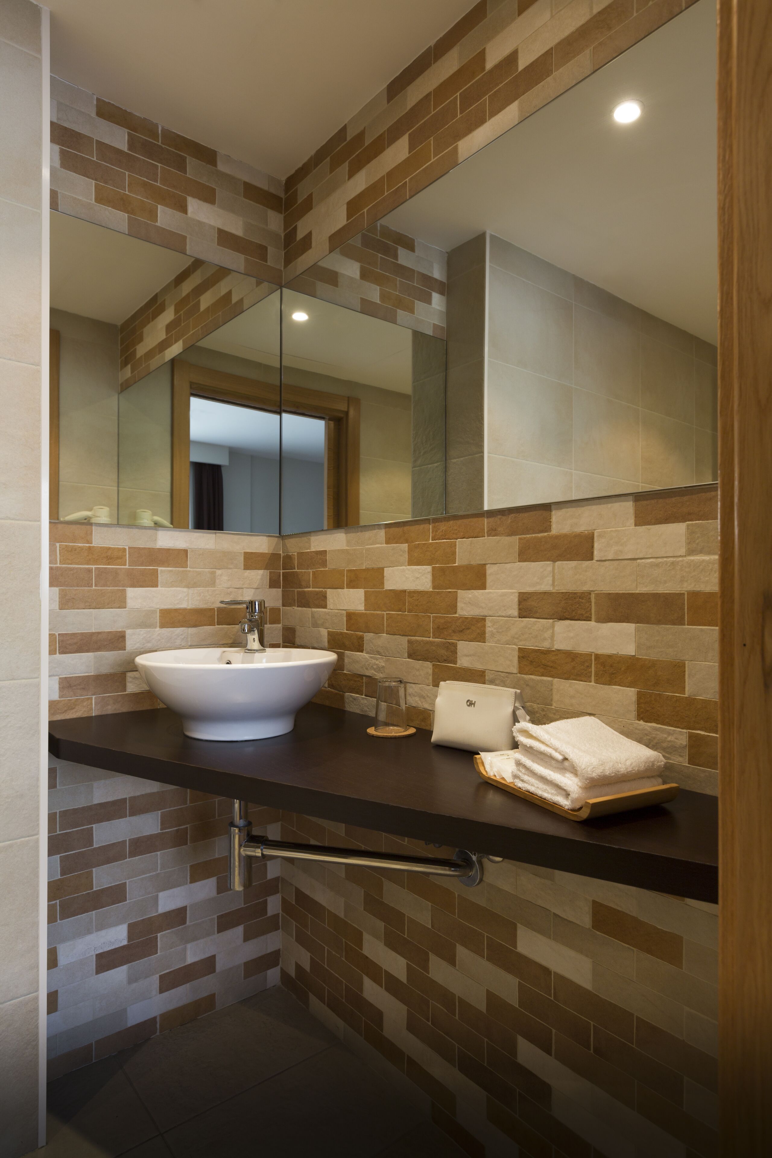 hair dryer, bidet, towels