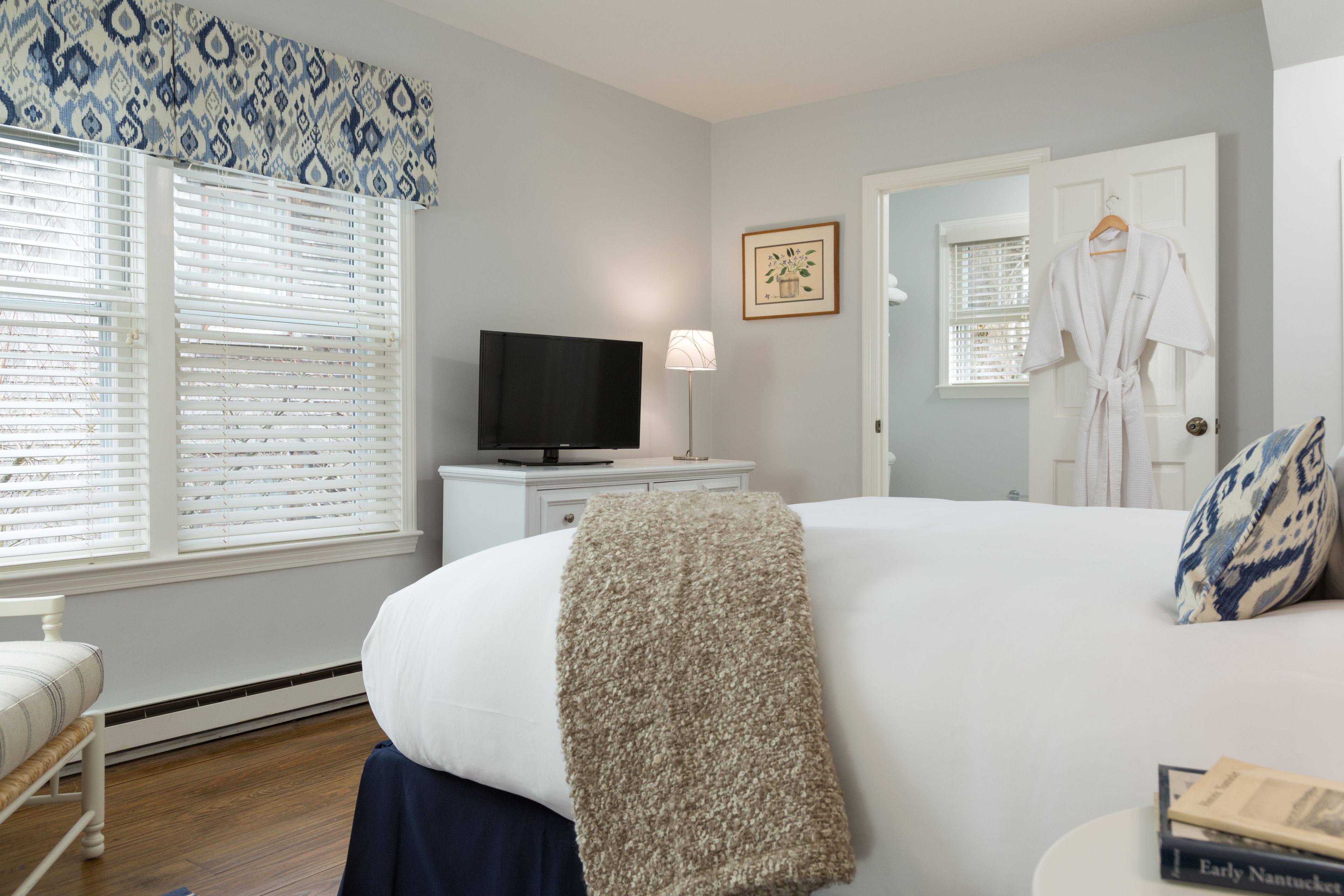 Deluxe-Zimmer, 1 King-Bett | Hochwertige Bettwaren, Bügeleisen/Bügelbrett, kostenlose Babybetten