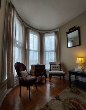 Comfort Room, 1 King Bed