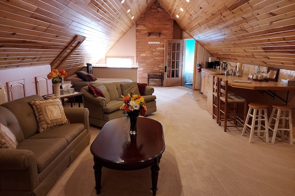 Loft Confort, varias camas, cocina básica | Wifi gratis y ropa de cama