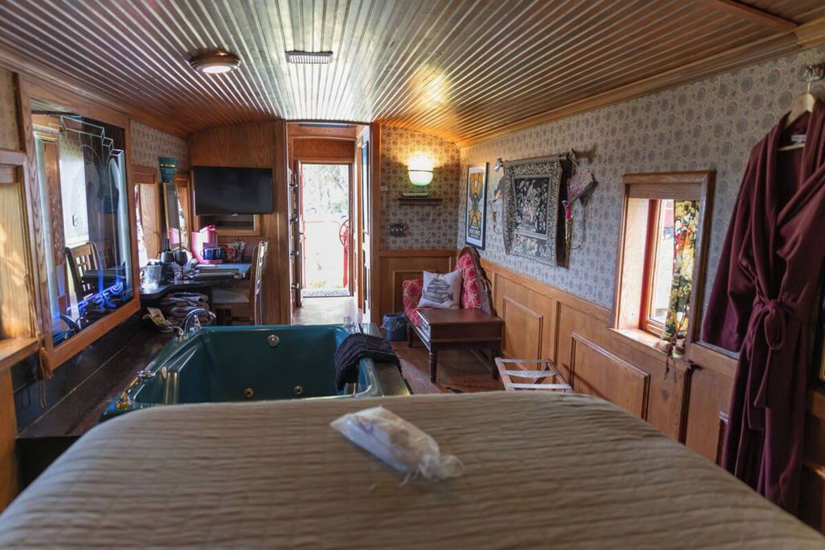 1 chambre, literie hypoallergénique, fer et planche à repasser
