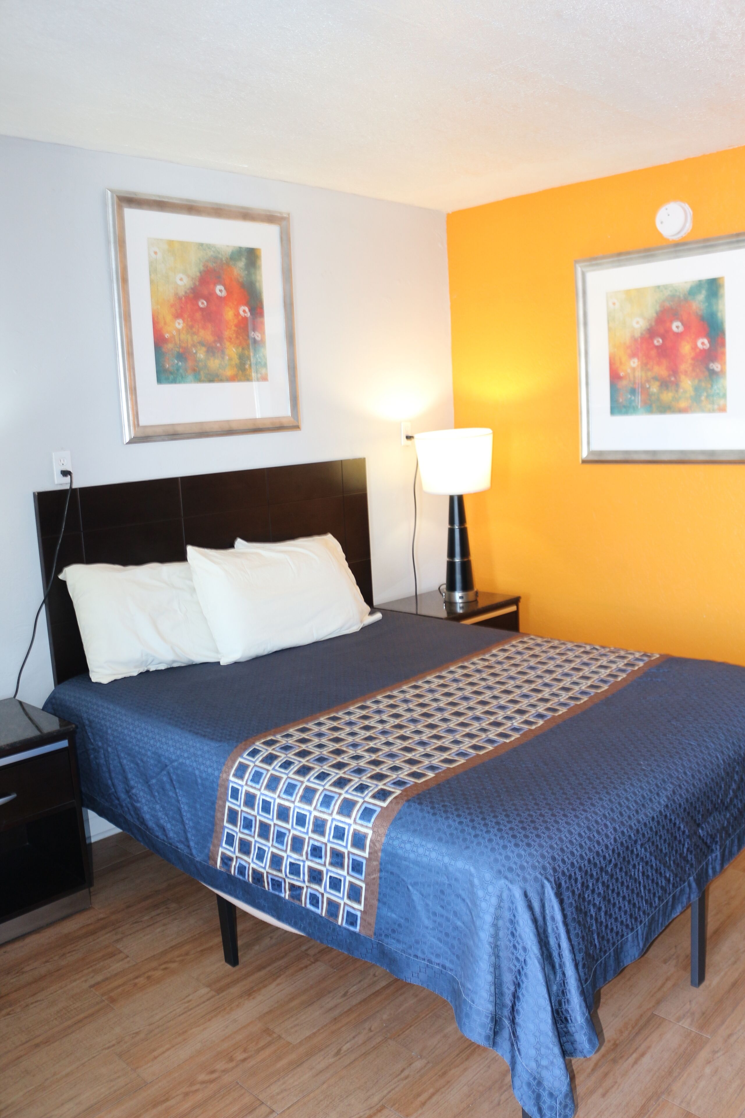 1 bedroom, desk, free WiFi