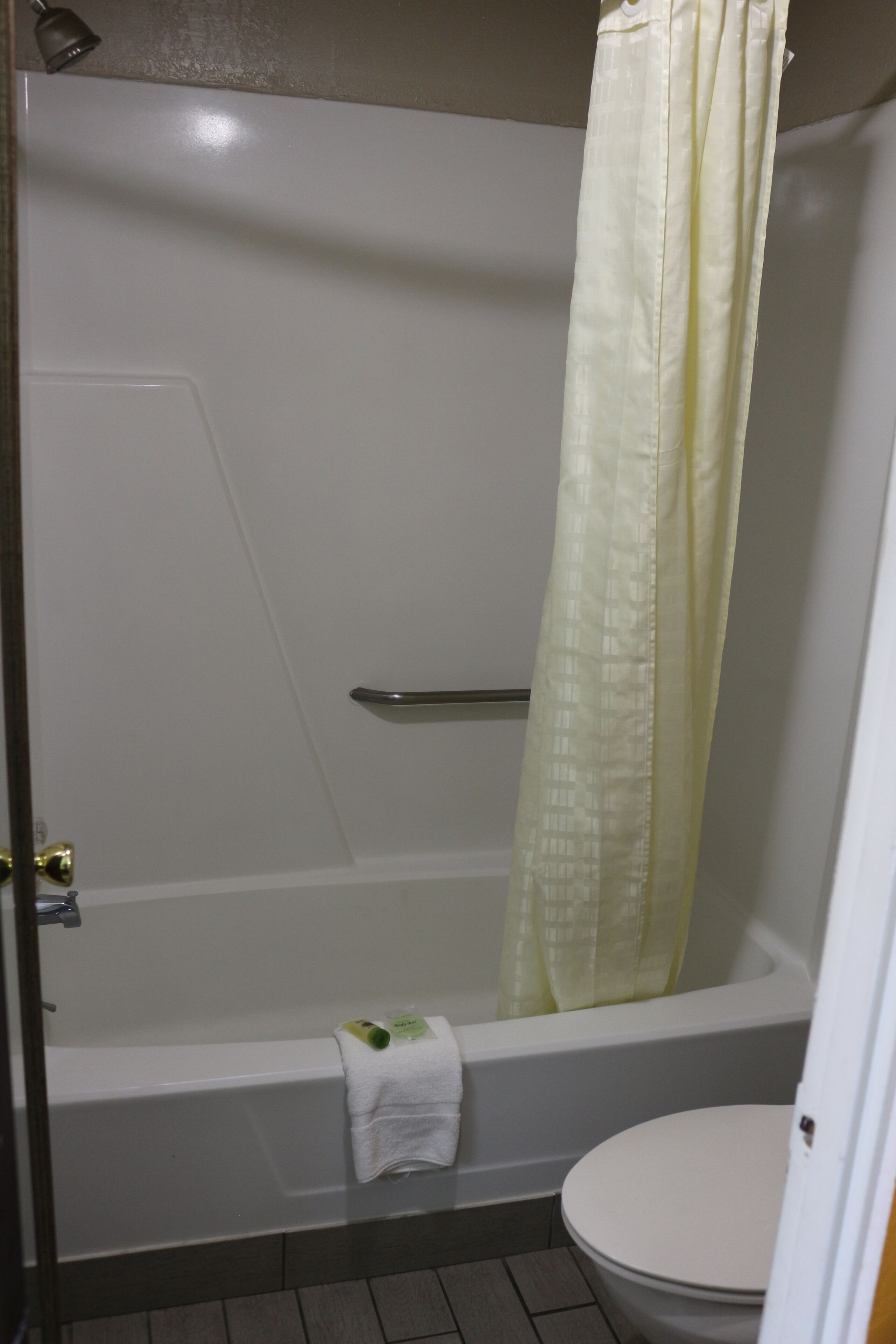 Rom – standard, 1 queensize-seng, ikke-røyk | Bad | Hårføner og håndklær