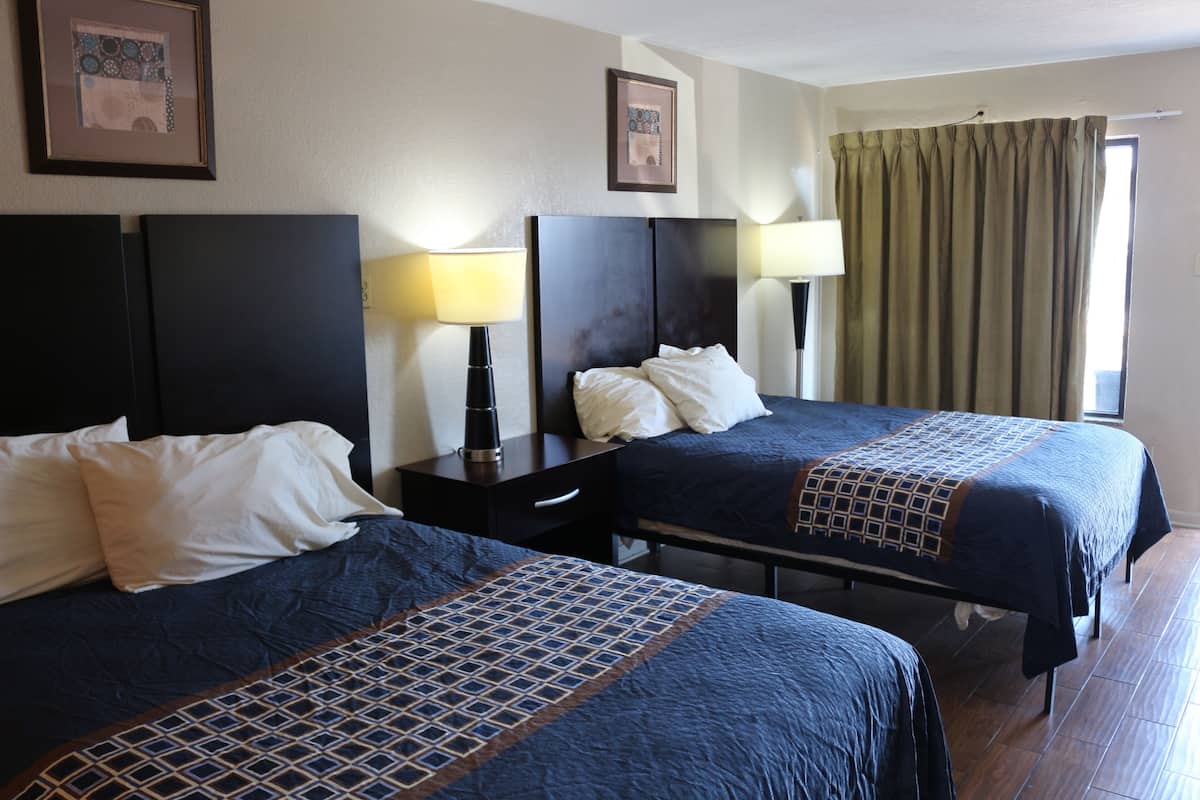 1 bedroom, desk, free WiFi