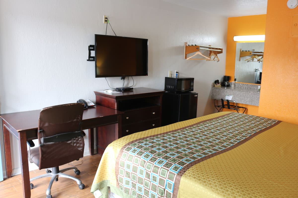 1 habitación, escritorio y wifi gratis