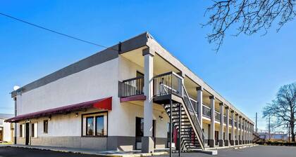 Americas Best Value Inn Ft. Jackson