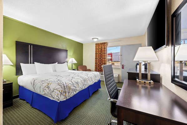 Cribs/infant beds, free WiFi, alarm clocks - Americas Best Value Inn Ft. Jackson (Columbia)