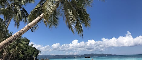 海灘、白沙、間海灘酒吧