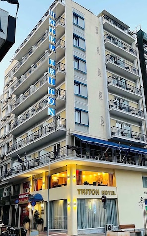 واجهة المنشأة