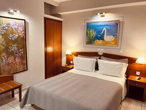 Chambre Standard Double ou avec lits jumeaux