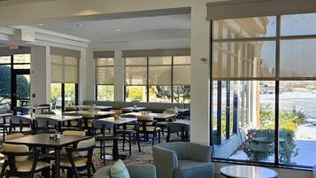 Breakfast, lunch, dinner served; American cuisine