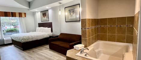Studio, 1 King Bed, Non Smoking, Jetted Tub | Jetted tub