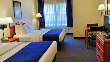 2 Queen Beds Nonsmoking Pikes Peak View | Desk, iron/ironing board, free WiFi, bed sheets