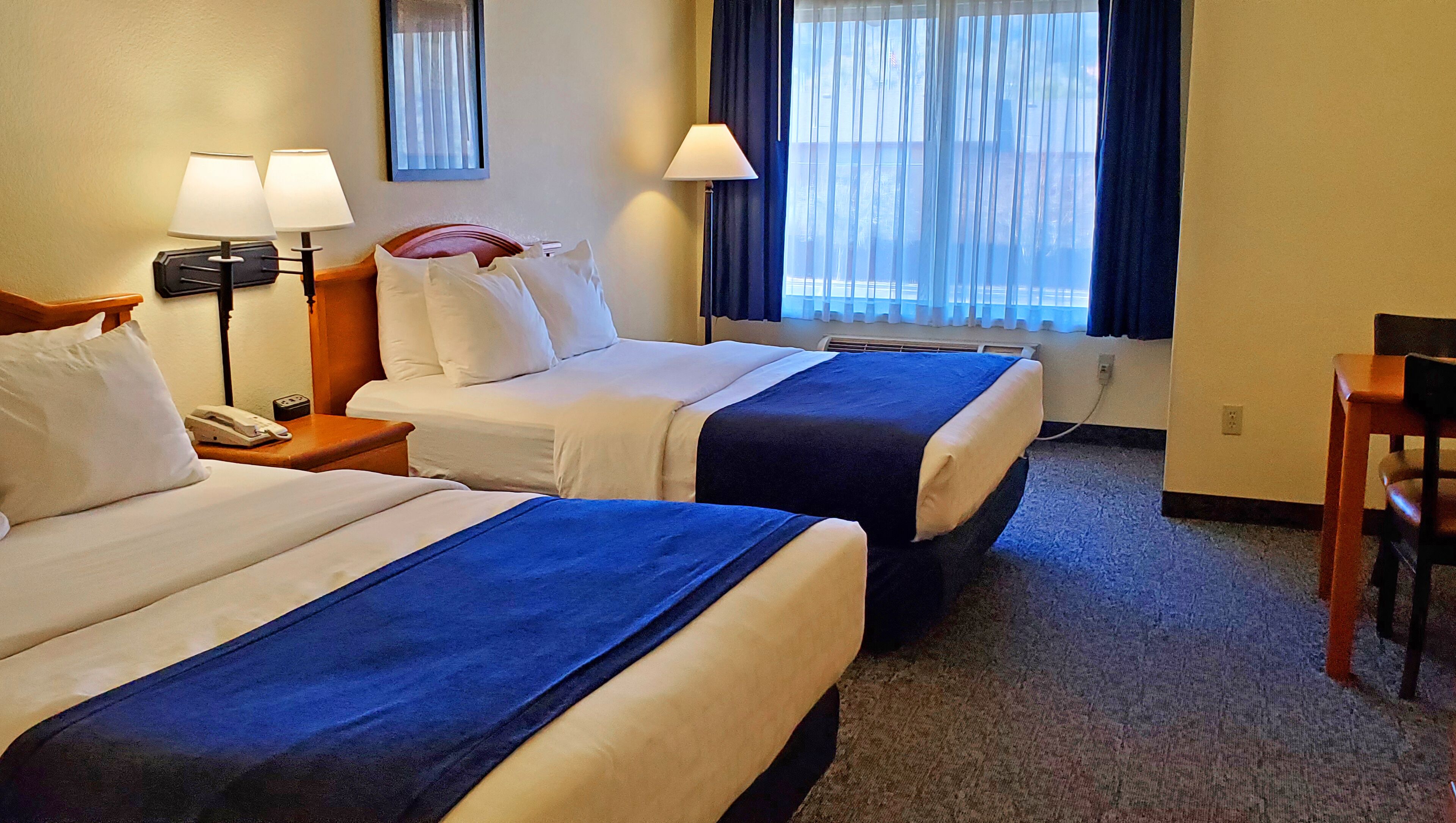 2 queen beds nonsmoking pikes peak view | desk, iron/ironing board, rollaway beds, free wifi