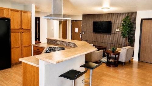 Manitou Pikes Peak Hotel