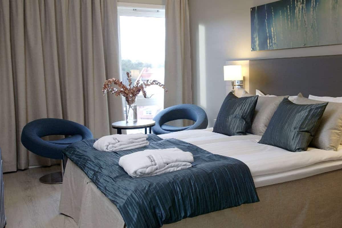Standaard kamer, 2 eenpersoonsbedden | Luxe beddengoed, een bureau, geluiddichte muren, babybedden (toeslag)
