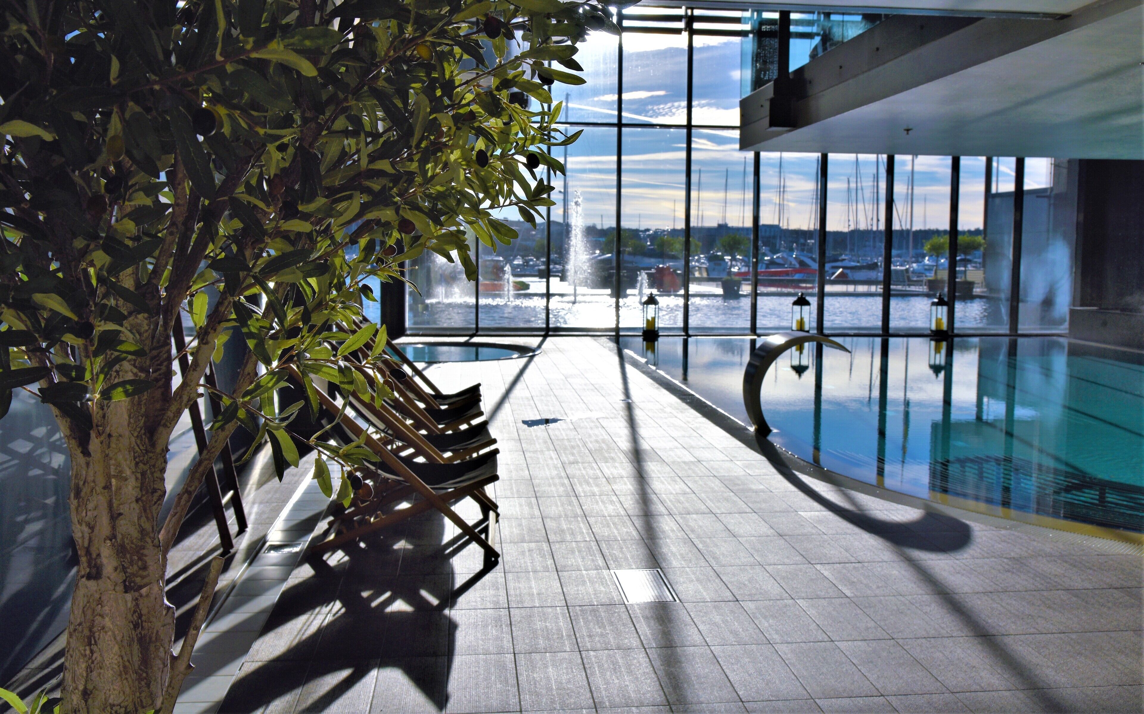 couples treatment room(s), sauna, hot tub, steam room