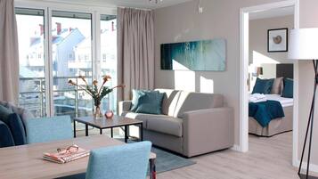 Sengetøy av topp kvalitet, skrivebord, lydisolert og barnesenger