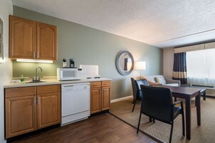 In-room safe, desk, blackout drapes, soundproofing