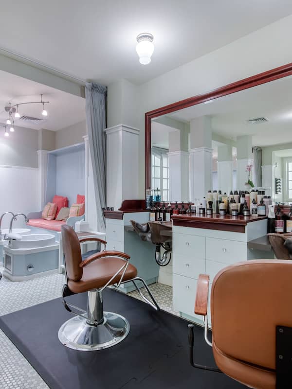 Hot tub, hot springs, body treatments, hydrotherapy, aromatherapy