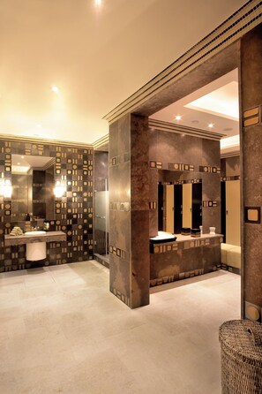 Espace de soins pour les couples, soins corporels, soins d'aromathérapie