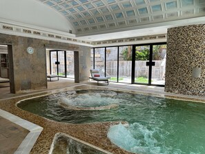 Couples treatment room(s), body treatments, aromatherapy