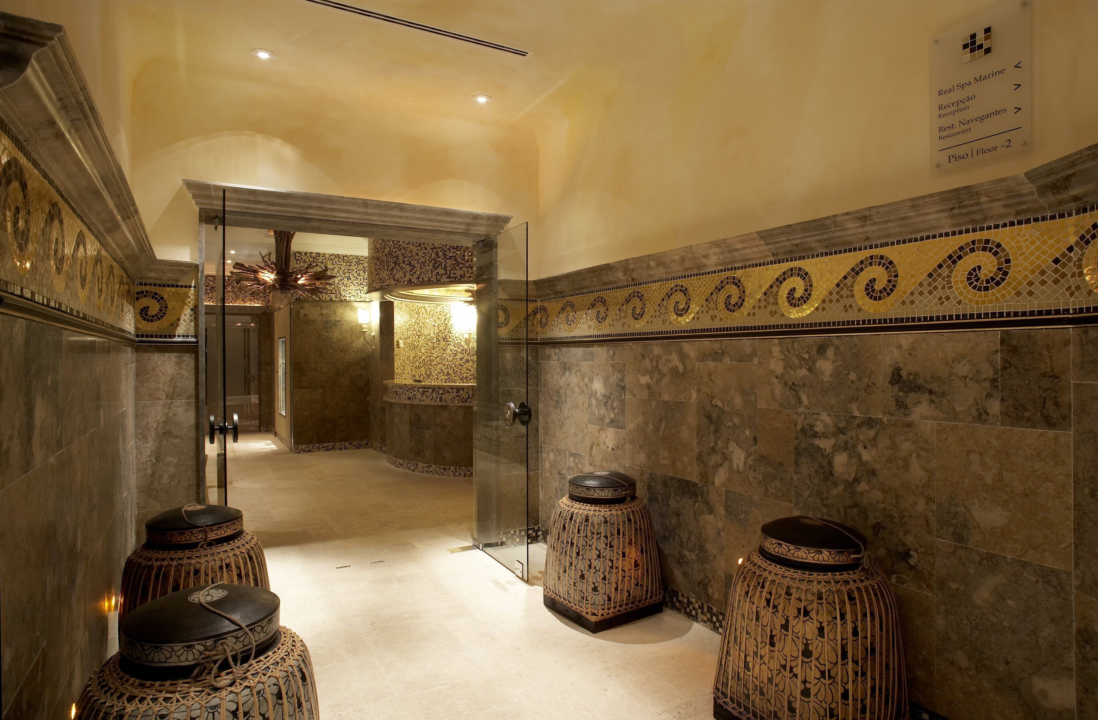 couples treatment room(s), body treatments, aromatherapy