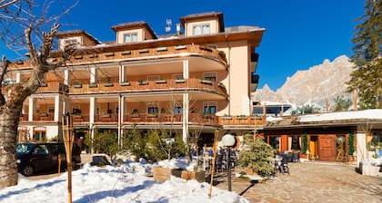 Boutique Hotel Villa Blu Cortina