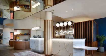 Radisson Blu Hotel, Marseille Vieux Port