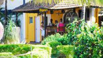 Mittagessen und Abendessen, Blick auf den Strand