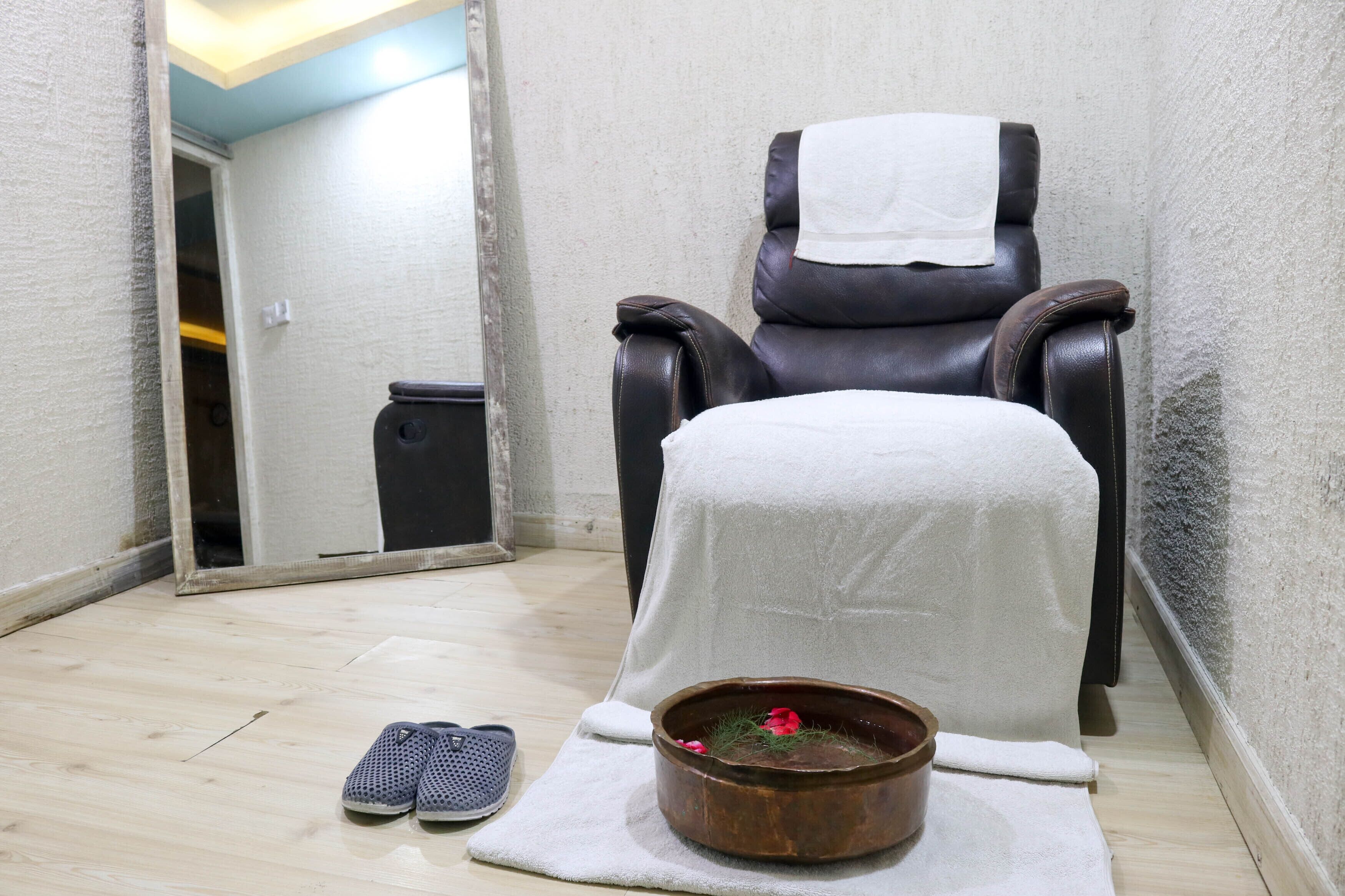 Couples treatment room(s), steam room, body treatments