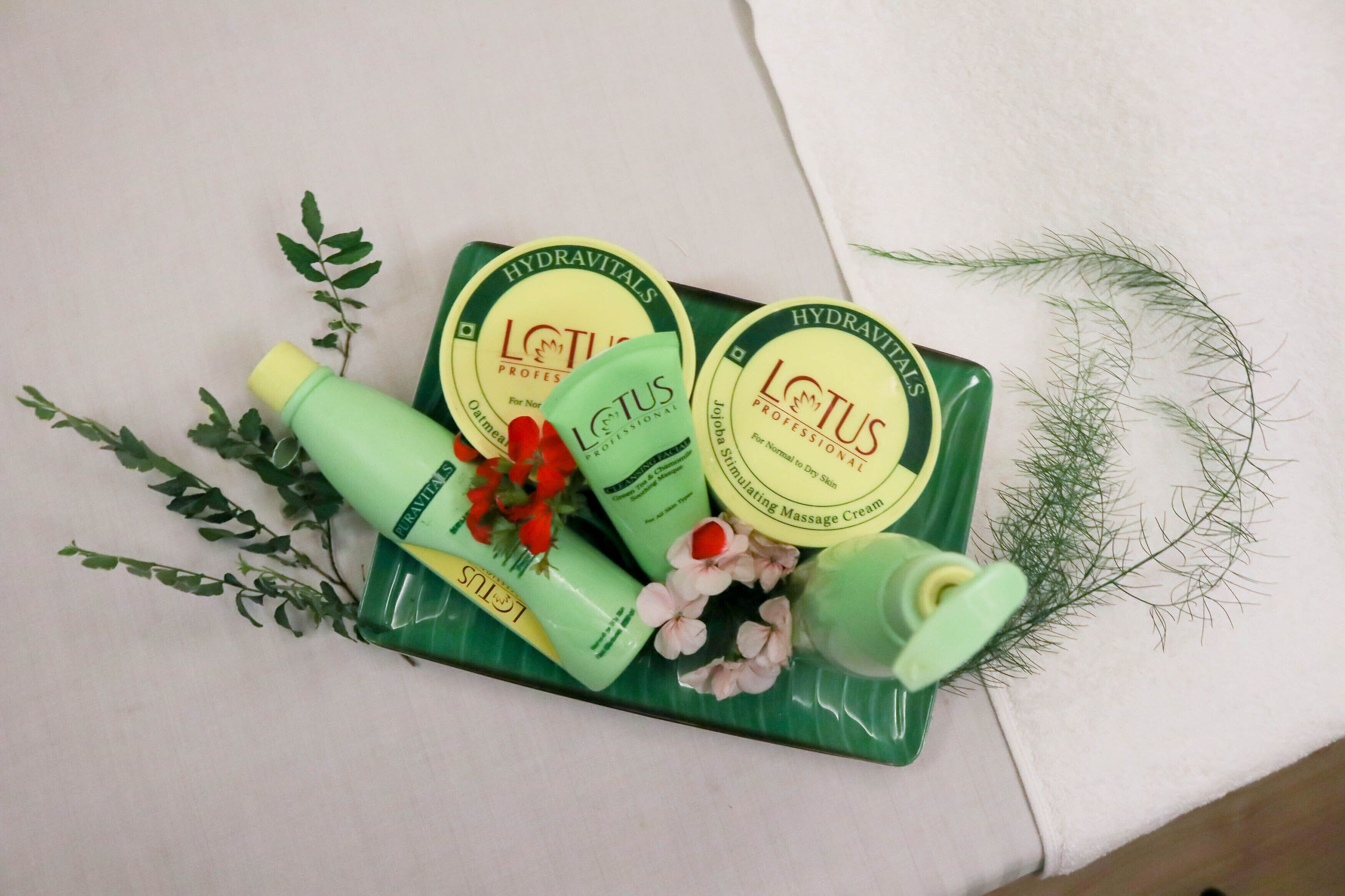 couples treatment room(s), steam room, body treatments