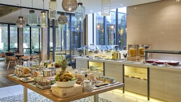Tägliches inbegriffenes Frühstücksbuffet