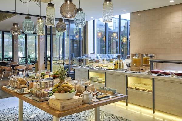 Tägliches inbegriffenes Frühstücksbuffet