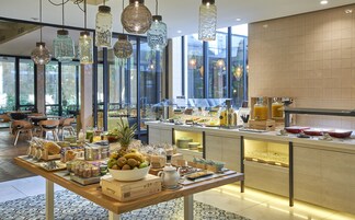 Desayuno bufé gratuito y diario