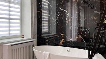 Honeymoon Double Room | Premium bedding, minibar, individually decorated, individually furnished