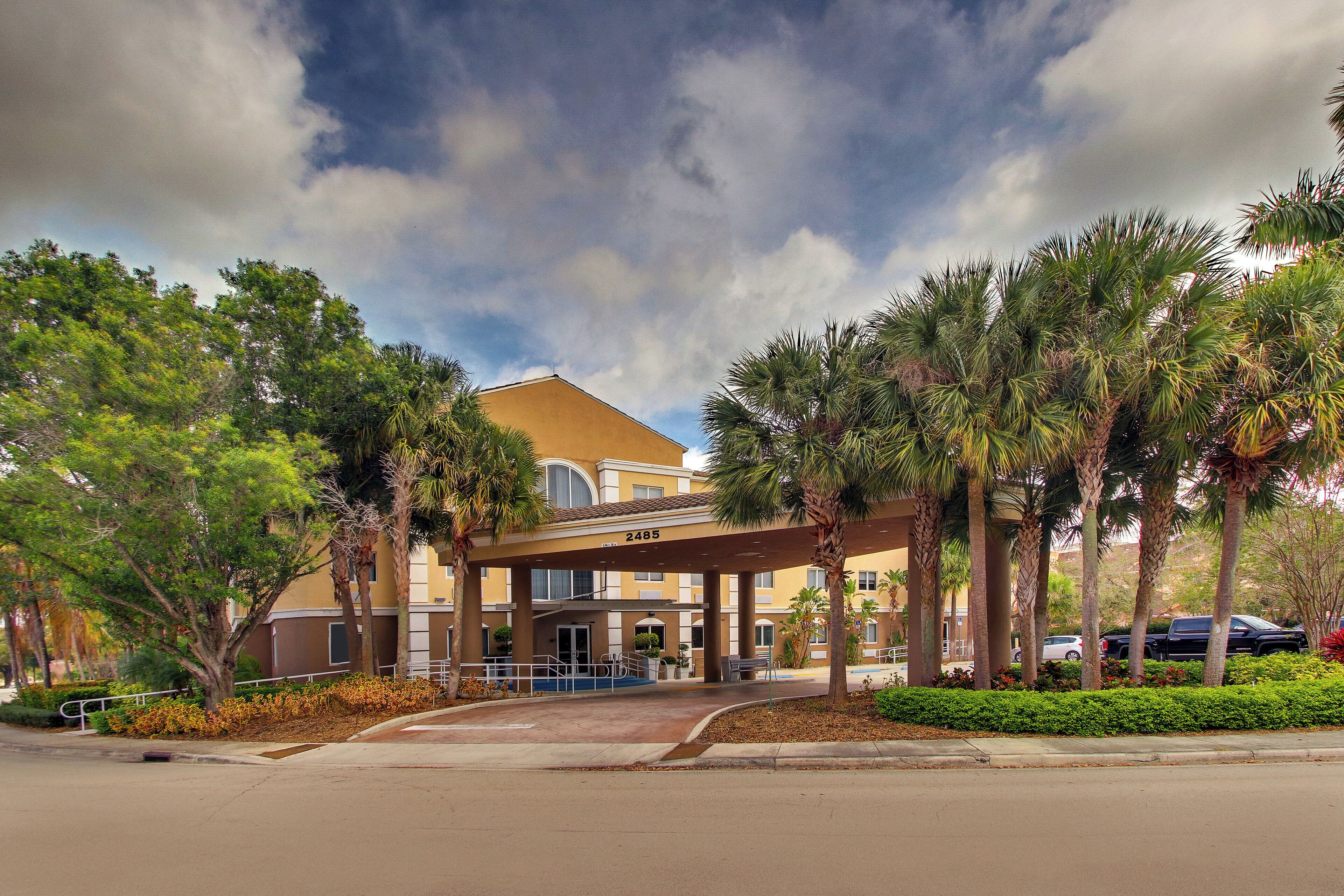 Photo - Holiday Inn Express West Palm Beach Metrocentre