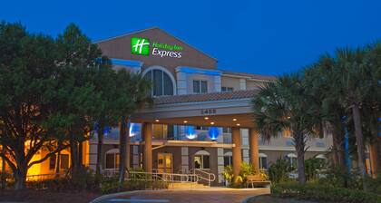 Holiday Inn Express & Suites West Palm Beach Metrocentre by IHG