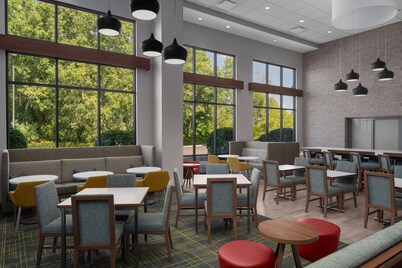 Hampton Inn & Suites Grand Rapids-Airport 28th St