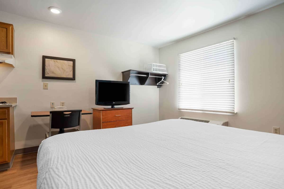 standard studio, non smoking, refrigerator & microwave | desk, laptop workspace, iron/ironing board, free wifi