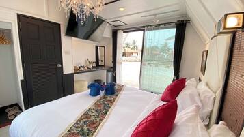 Exclusive Bungalow, Pool and Garden View